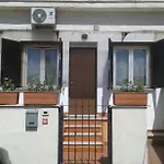 Ibiscus Apartment